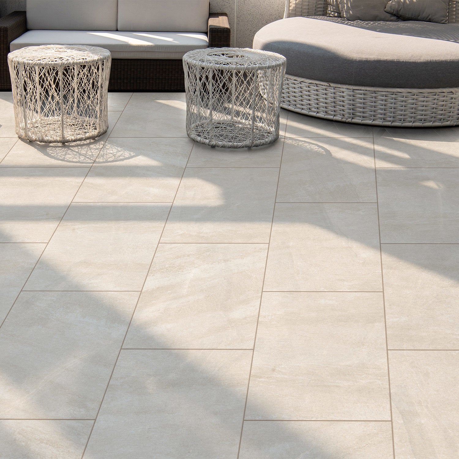 Evergreen White Stone Outdoor 20mm Tile